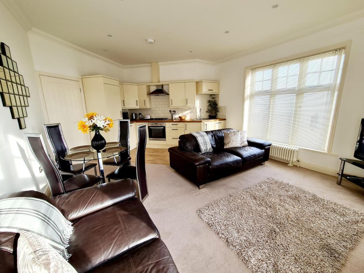 Apartment Vitamin Sea Beachfront - Sleeps 4 *