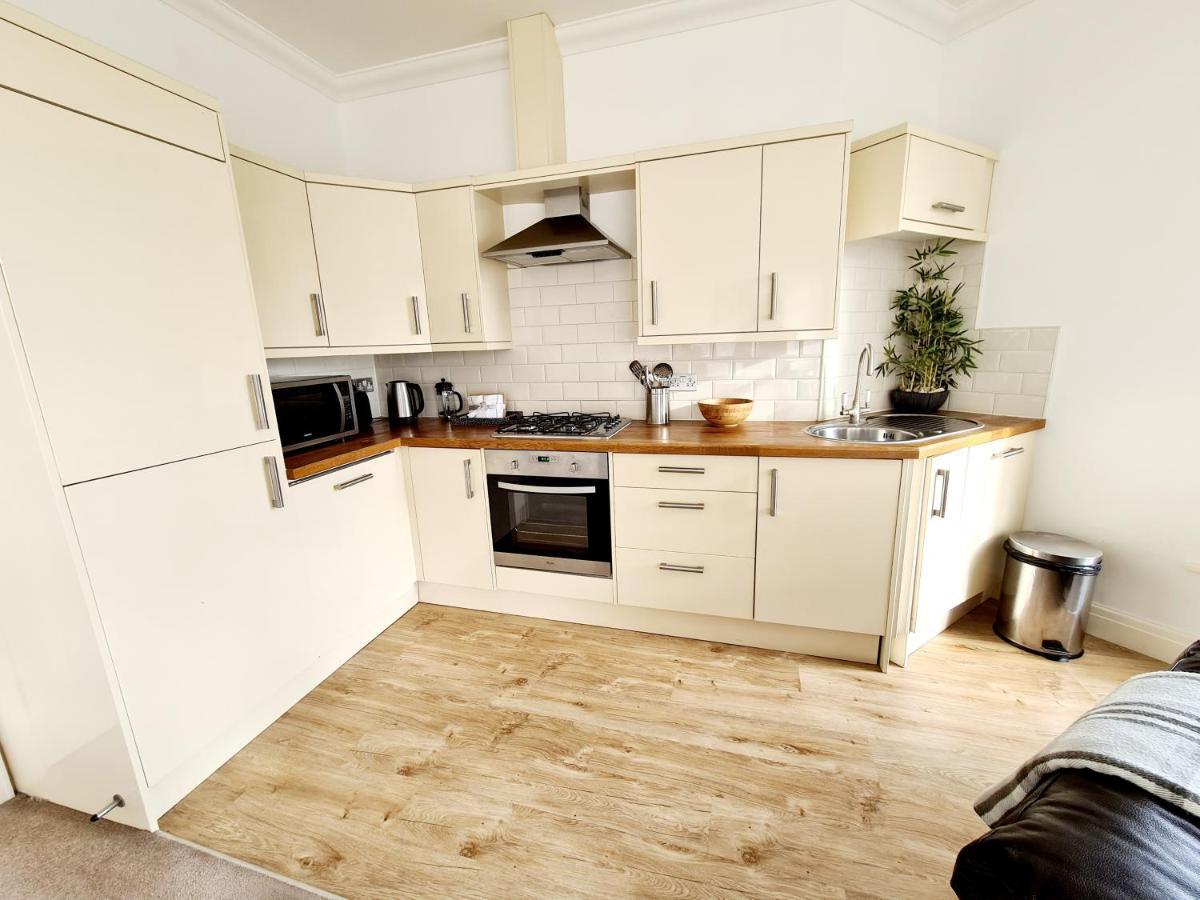 Apartment Vitamin Sea Beachfront - Sleeps 4 *
