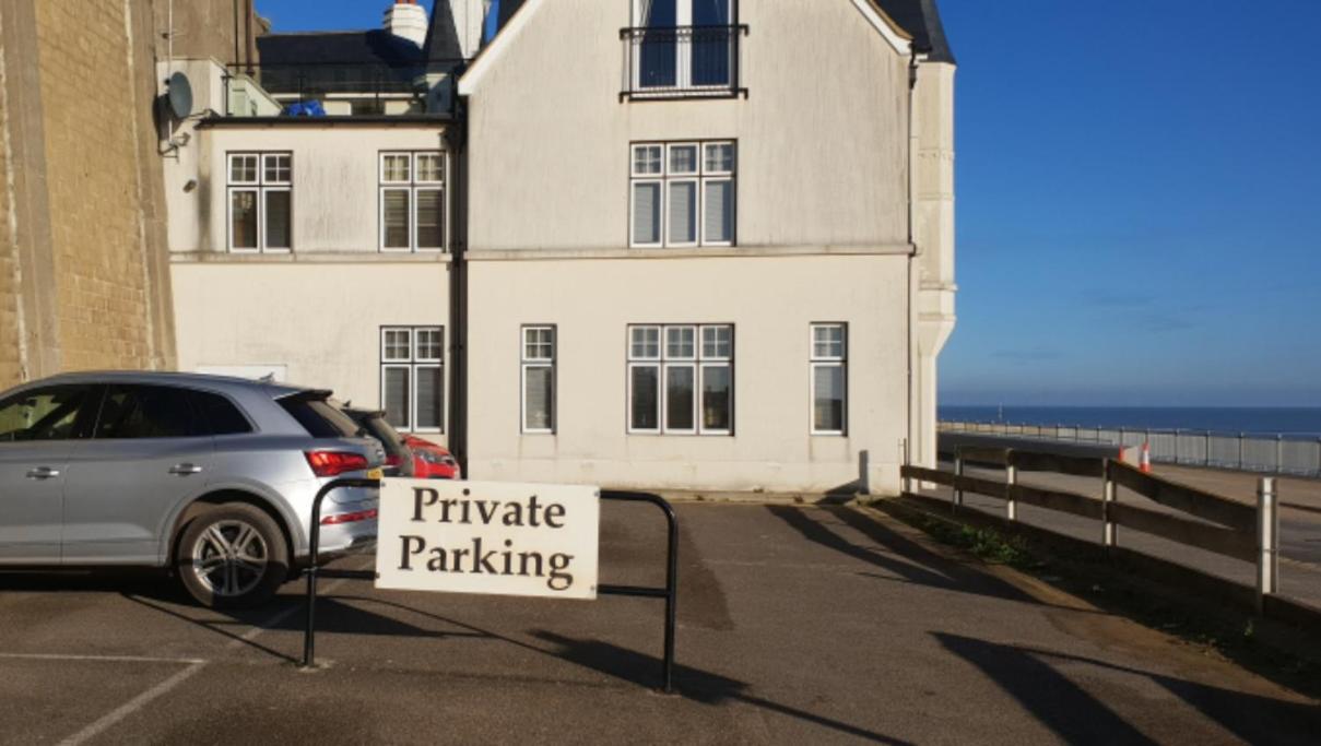 Apartment Vitamin Sea Beachfront - Sleeps 4 *